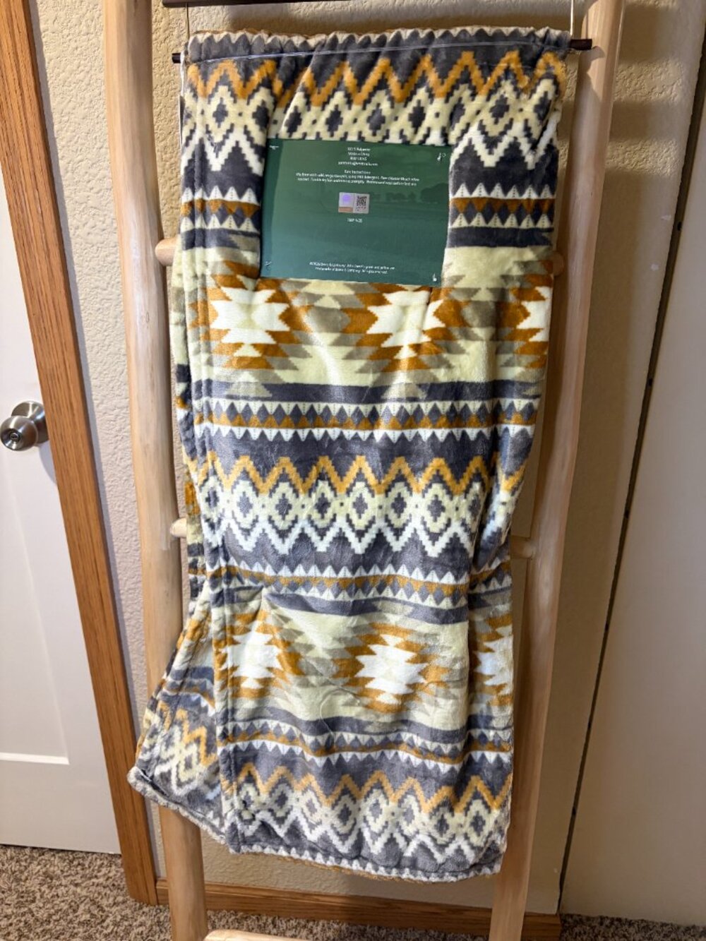 John Deere Aztec Plush Throw Blanket 60x70 Oversized NWT - Picture 4 of 5